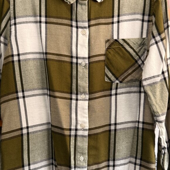 Lucky Brand Green & White Plaid Button-Up Shirt M Classic Fit Soft Flannel - Picture 2 of 9